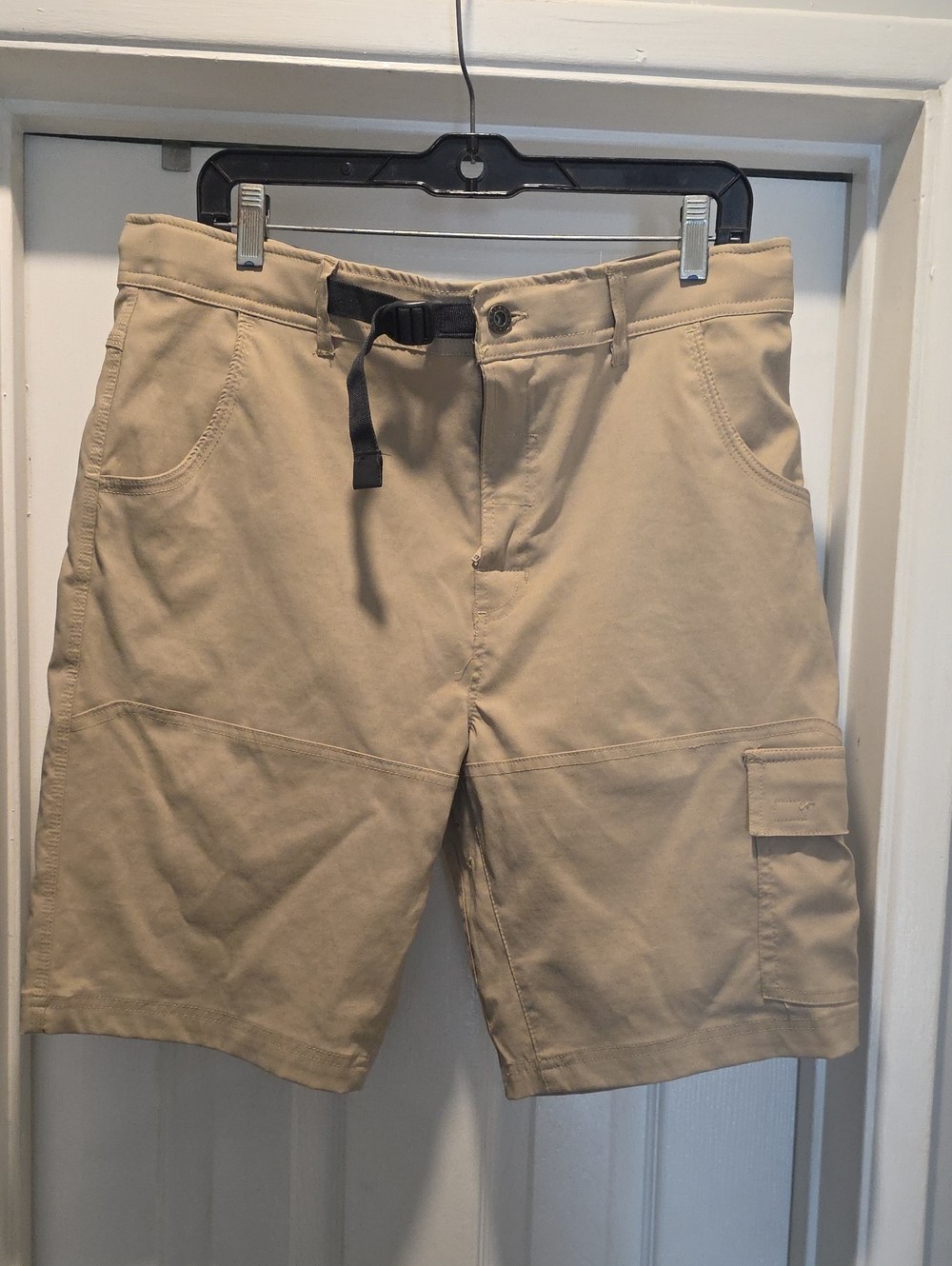 Gerry Weber Men's Cargo Shorts in Khaki with Black Belt Detail